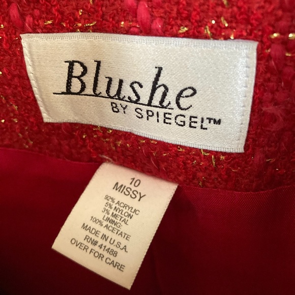 Blushe by Spiegel Red Suit with gold threading - Picture 6 of 6
